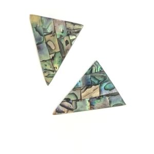 Free w/bundleVintage stud mother of pearl